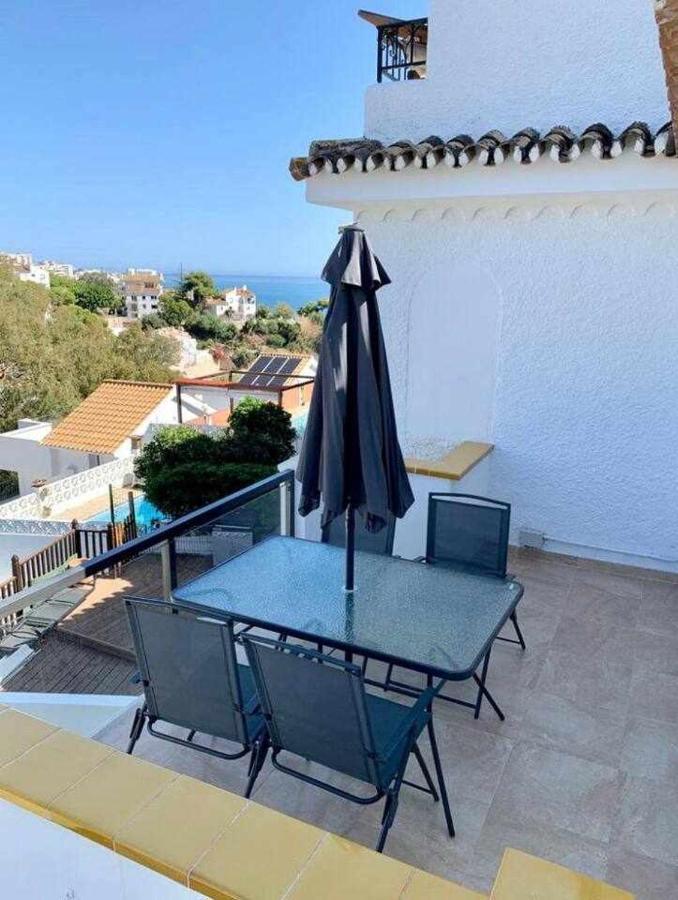Apartamento 2 En Chalet Con Vista Abierta Al Mar Malaga Exterior photo